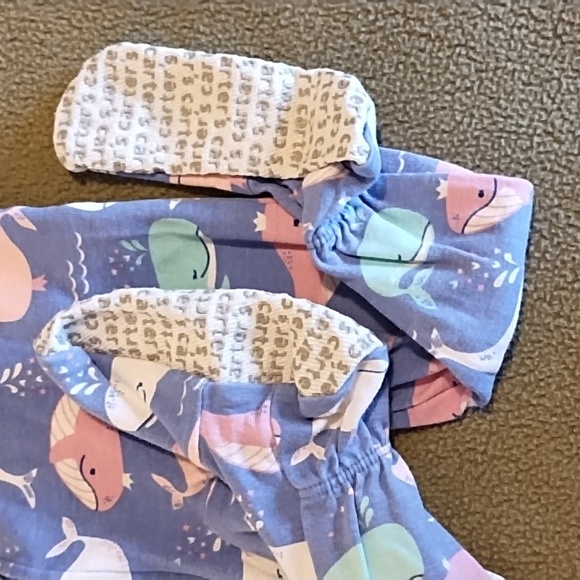 Carter's Footie Pajamas Happy Whales Purple Pink Green White Size 18 Months - Picture 3 of 7